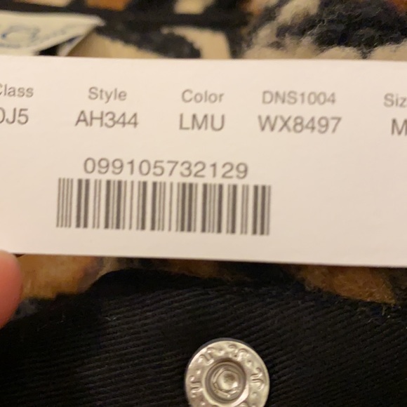 Brand new J. Crew leopard Sherpa. Never worn. Tags - Picture 5 of 5